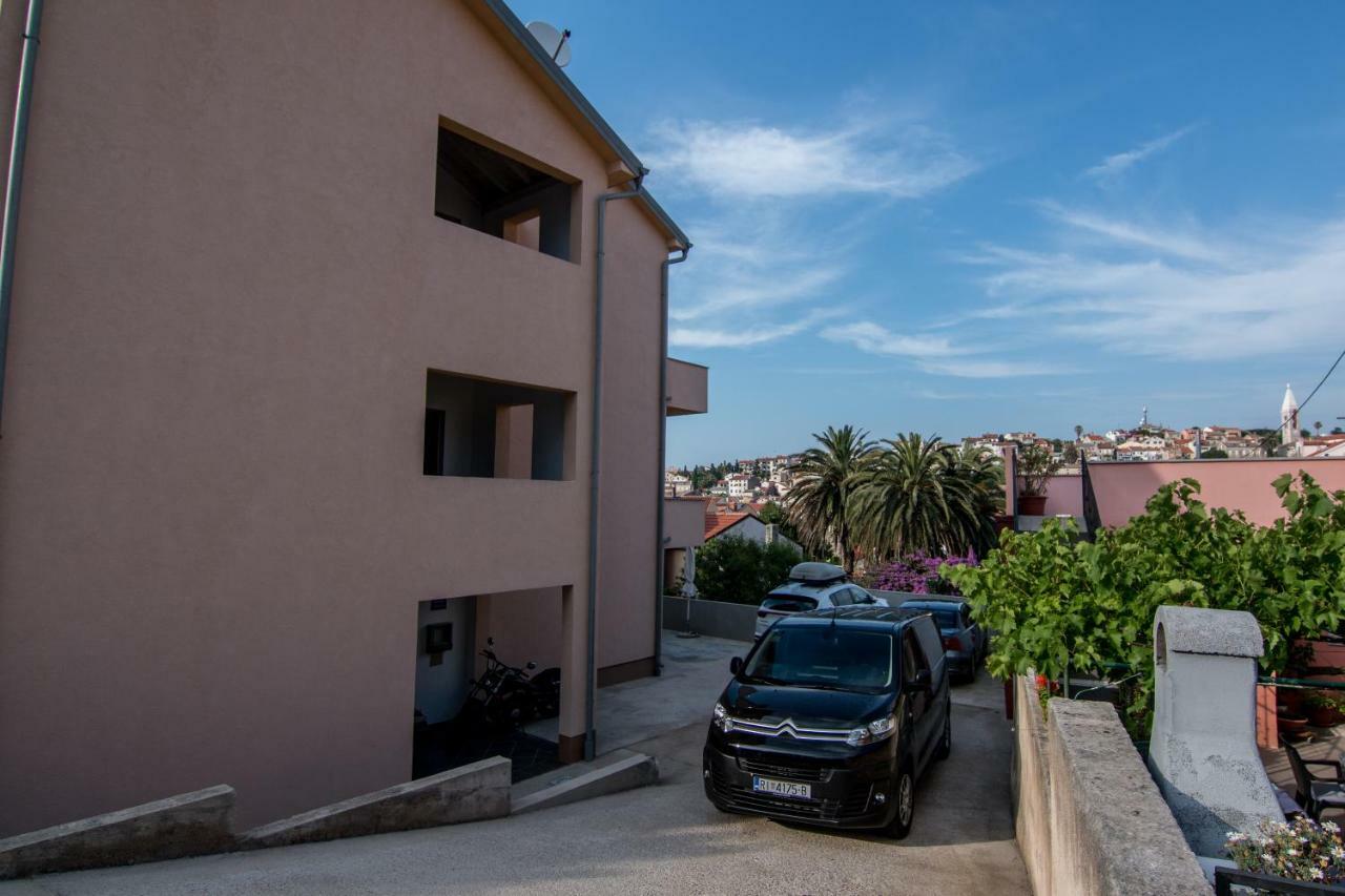 Apartments Villa Forida Mali Lošinj Exteriör bild