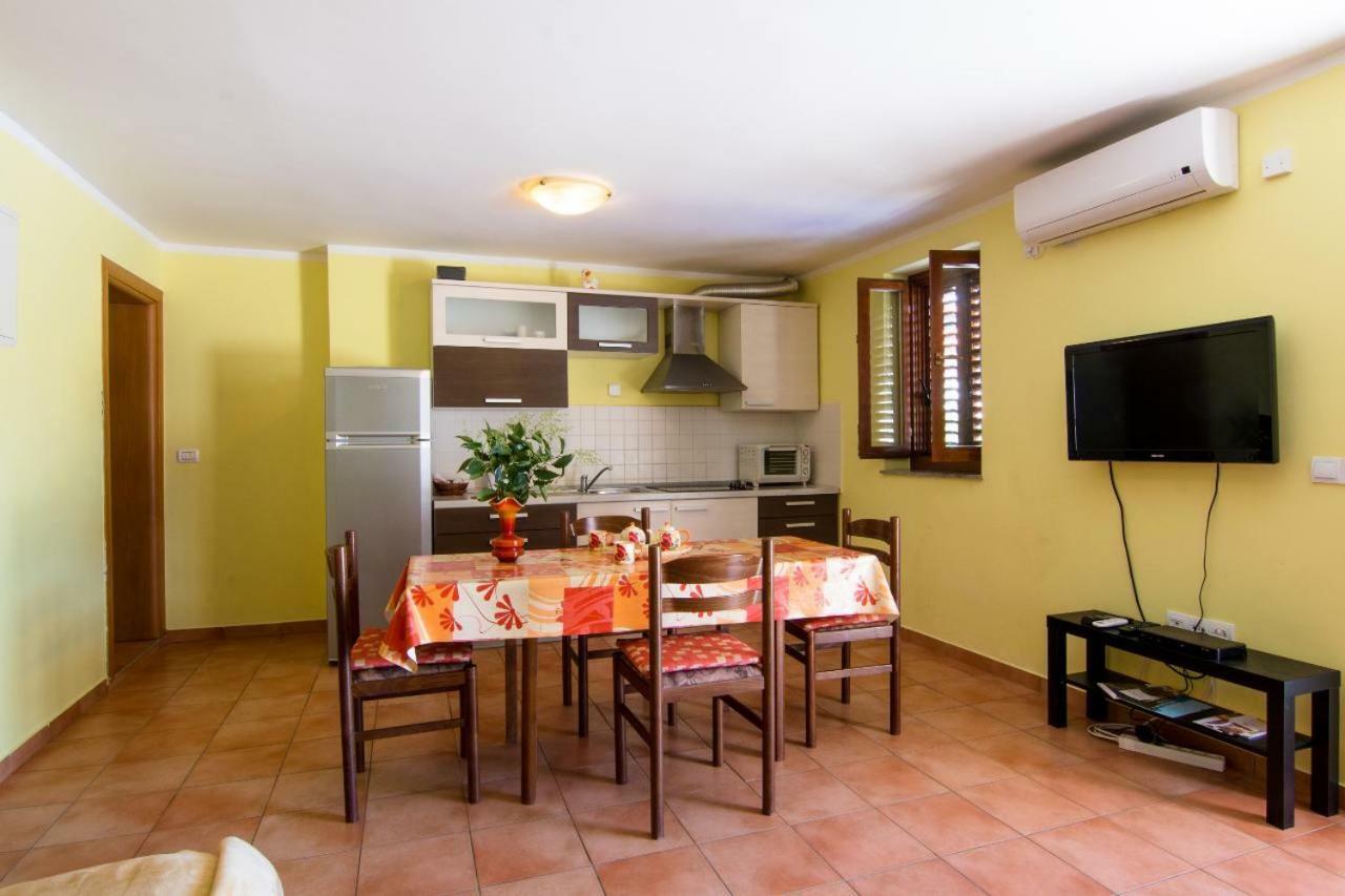 Apartments Villa Forida Mali Lošinj Exteriör bild