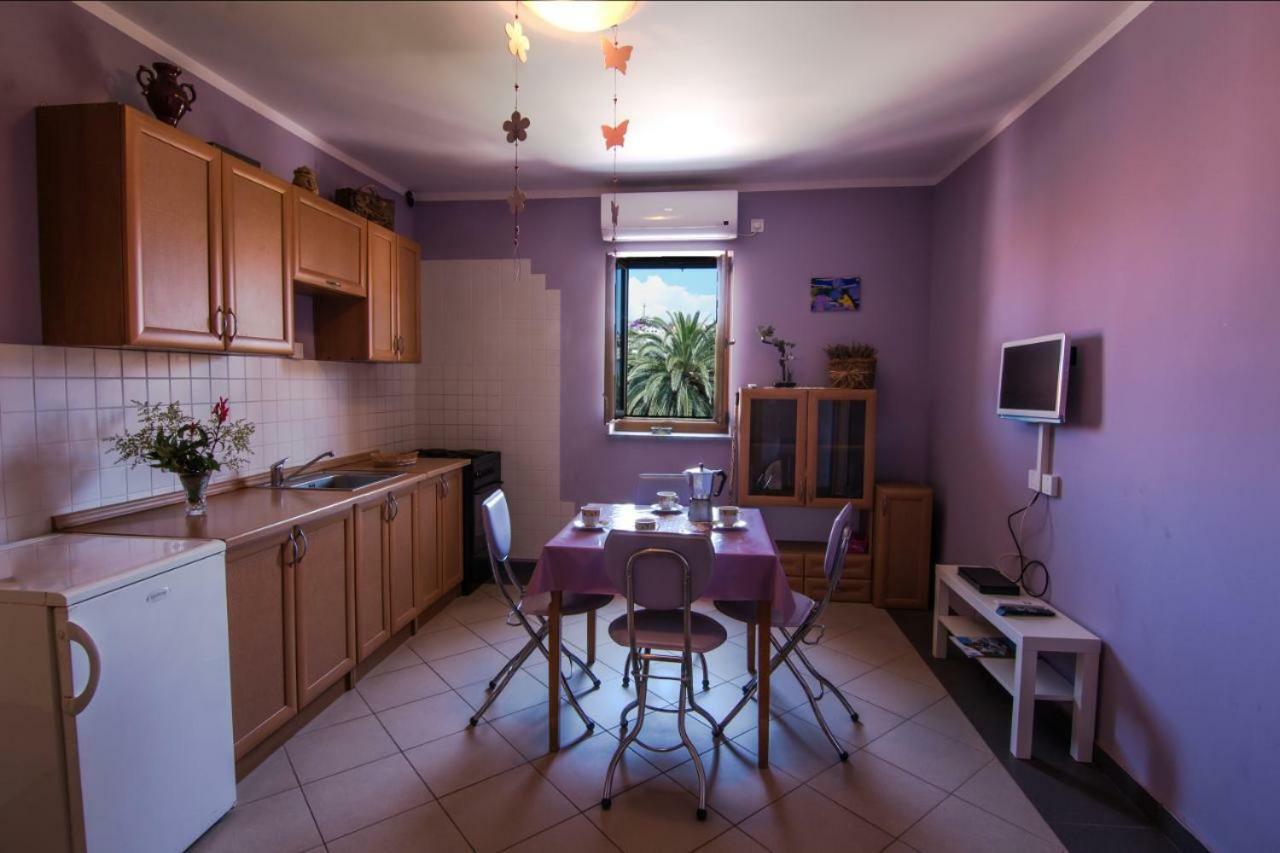 Apartments Villa Forida Mali Lošinj Exteriör bild